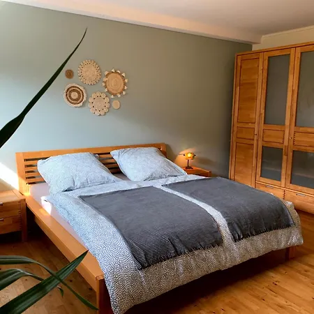 Zwanzig Apartment
